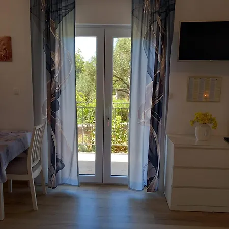 Ivka חוואר